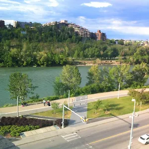 Amicable, Cozy, High Speed Internet, Sleeps 2 Riverview Downtown Apartment Calgary