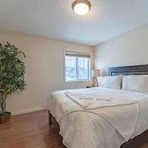 2500 Sq House In Springbank Hill Bl 261818 Villa Calgary